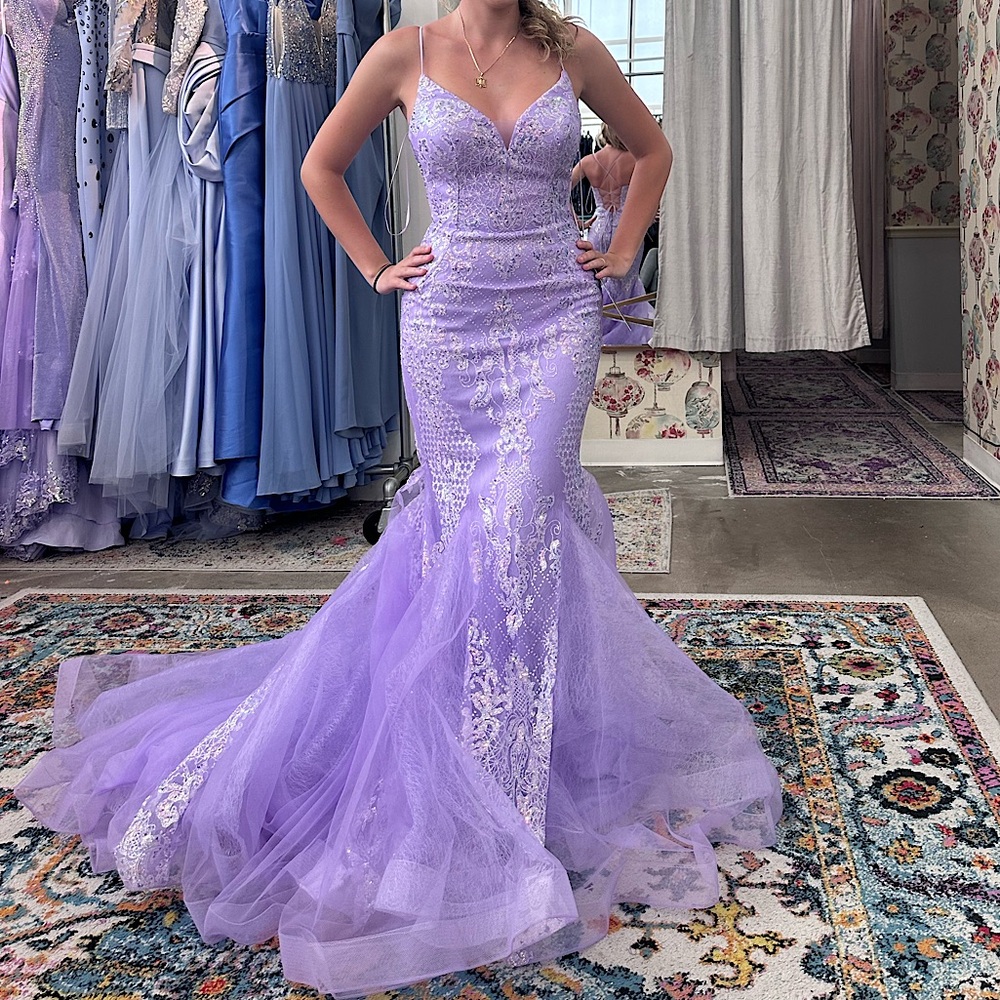 Lavender prom dress!!! Worn once, amazing condition- like new. Size 4.